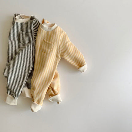 Cozy Striped Baby Jumpsuit – Soft 95% Cotton Long-Sleeve Romper – Easy Hidden Button Closure – Warm Autumn & Winter Infant Outfit