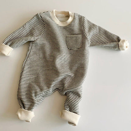 Cozy Striped Baby Jumpsuit – Soft 95% Cotton Long-Sleeve Romper – Easy Hidden Button Closure – Warm Autumn & Winter Infant Outfit