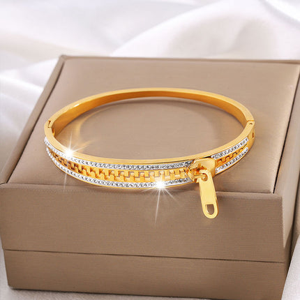 Trendy Titanium Steel Zipper Bracelet – Unique Industrial Design Wristband – High-End Personalized Jewelry for Women