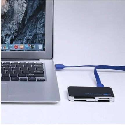 7-in-1 USB 3.0 Memory Card Reader – 5Gbps SuperSpeed Adapter for CF, SD, TF, Micro SD, XD, M2, MS Cards – High-Speed Data Transfer for PC & Laptop