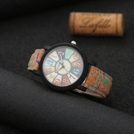 Vintage Leather Strap Women's Quartz Watch – Minimalist Retro Wristwatch – Casual Elegant Timepiece for Ladies Gift