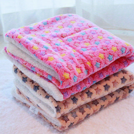 Ultra-Soft Fleece Pet Blanket – Cute Patterned Dog & Cat Sleep Mat – Premium Fluffy Throw for Couches, Crates, and Beds