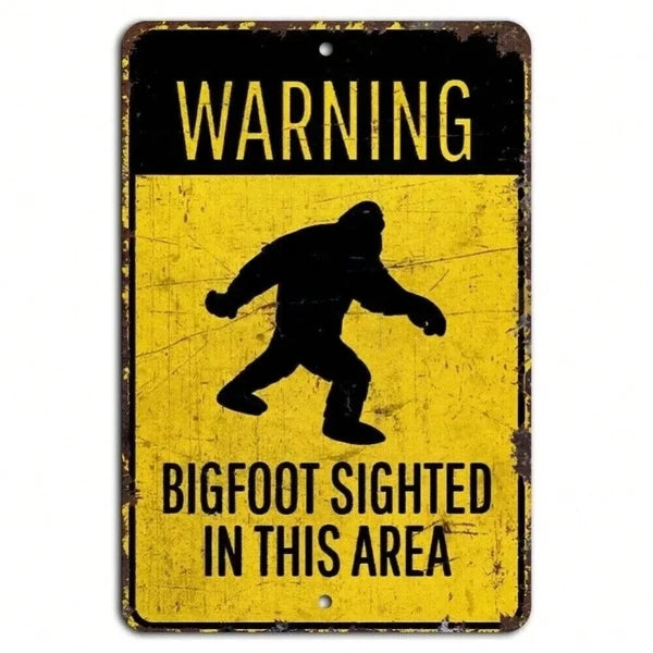 Rustic Bigfoot Sighted Warning Sign – Funny Metal Sasquatch Wall Decor for Man Caves, Garages & Outdoor Gardens
