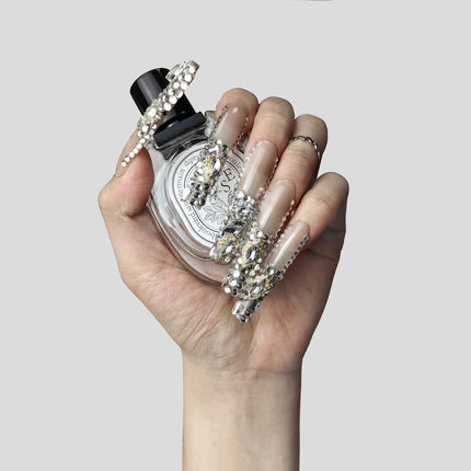 Crystal Cascade™ Luxury Press-On Nails – Stunning 3D Rhinestone & Glitter Gradient Set