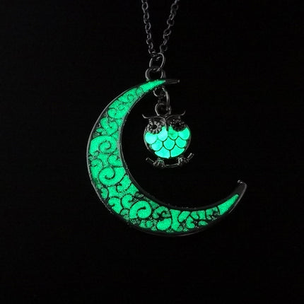 Glow in the Dark Pendant Necklace – Luminous Stone Jewelry with Silver Plated Chain – Magical Glowing Necklaces for Festivals & Parties