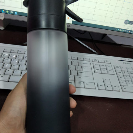 AquaMist™ Cooling Sports Bottle – Refreshing Spray & Drink Hydration Cup for Gym, Travel & Kids
