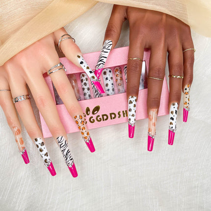 Diamond Zebra™ Luxury Press-On Nails – Extra Long Stiletto Hand-Painted 3D Nails