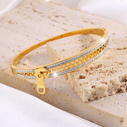 Trendy Titanium Steel Zipper Bracelet – Unique Industrial Design Wristband – High-End Personalized Jewelry for Women